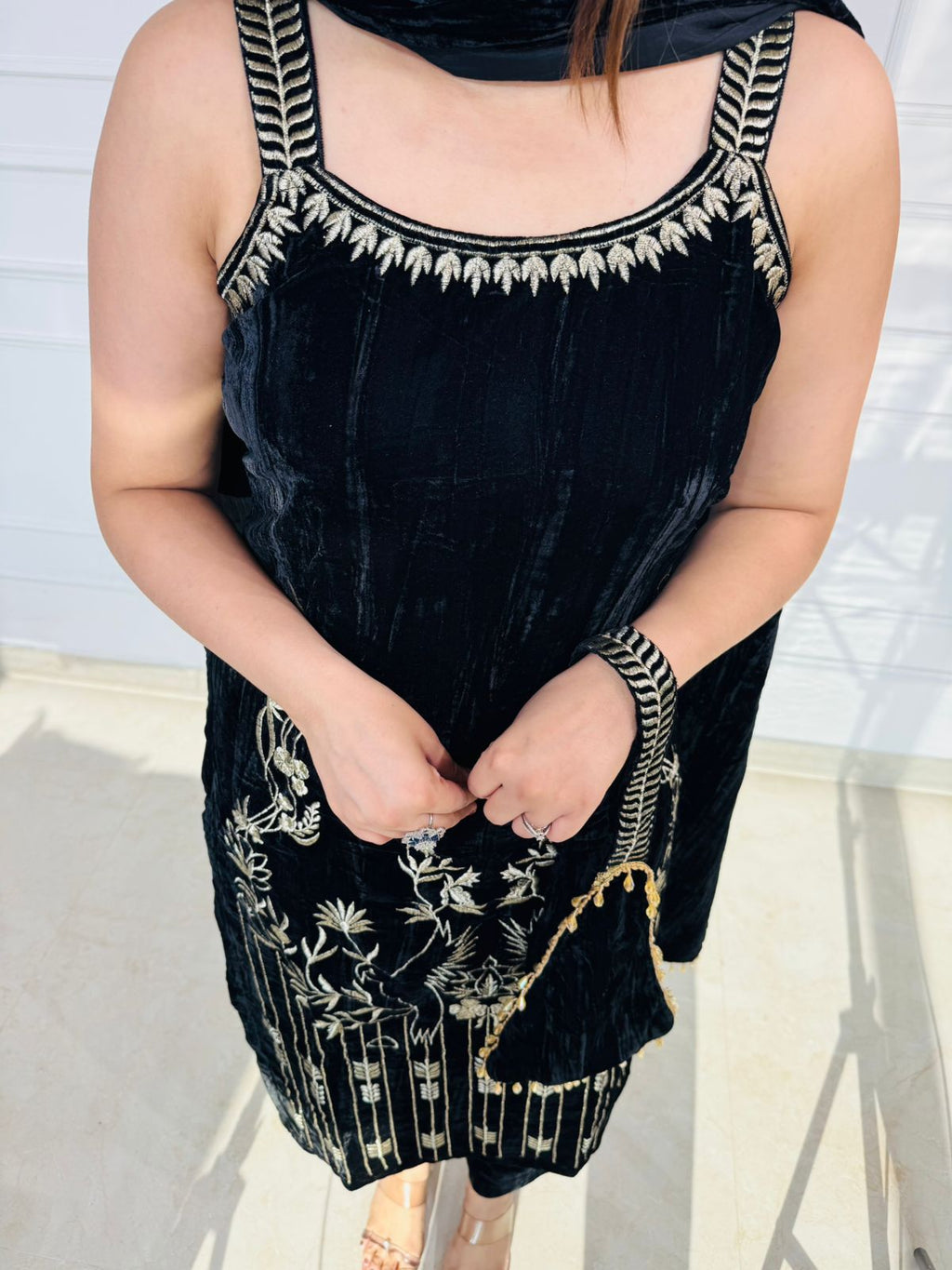 Kashish | Black Velvet Heavy Embroidered Kurta Set