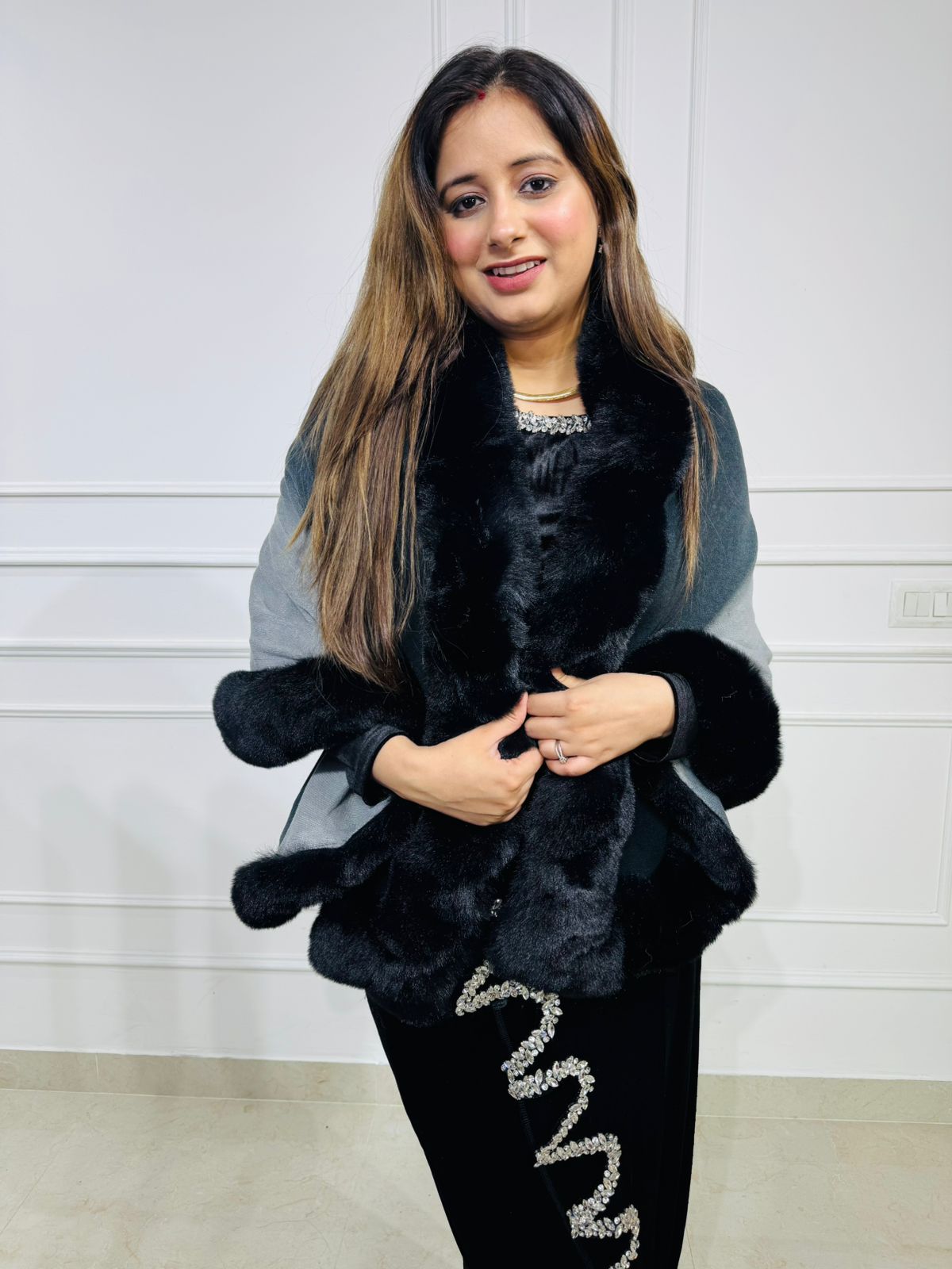 Lushira Shawl | Plush Fur-Trim Ombre Shawl – Deep Purple