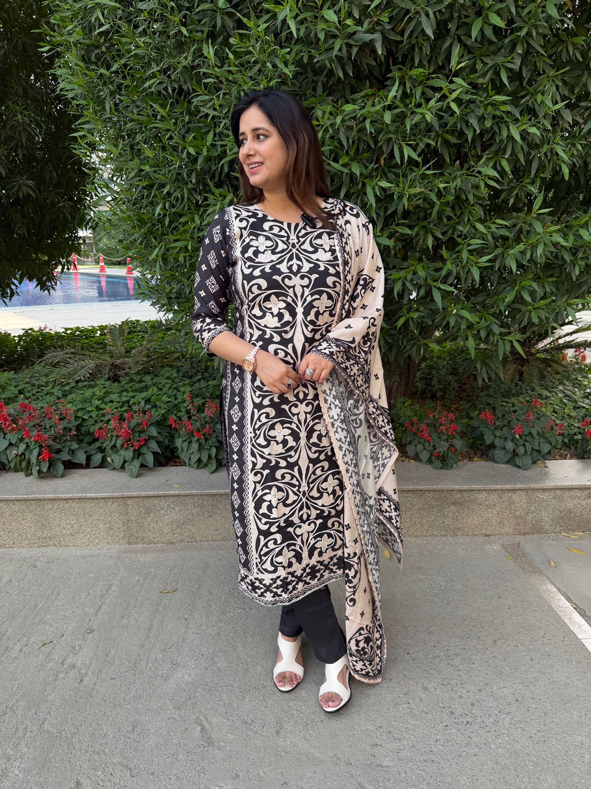Vasundra | Printed Kurta Pant Set with Dupatta