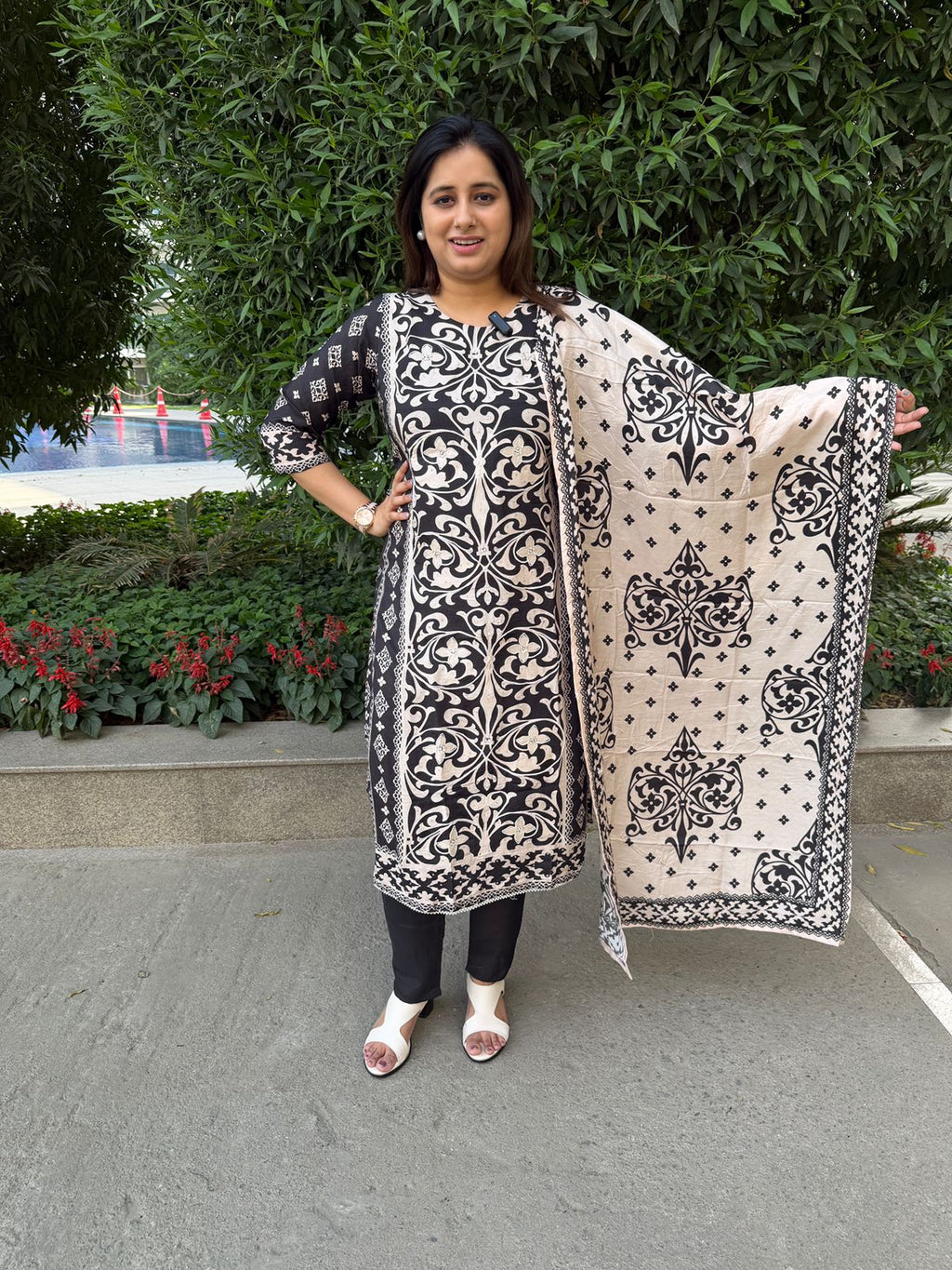 Vasundra | Printed Kurta Pant Set with Dupatta