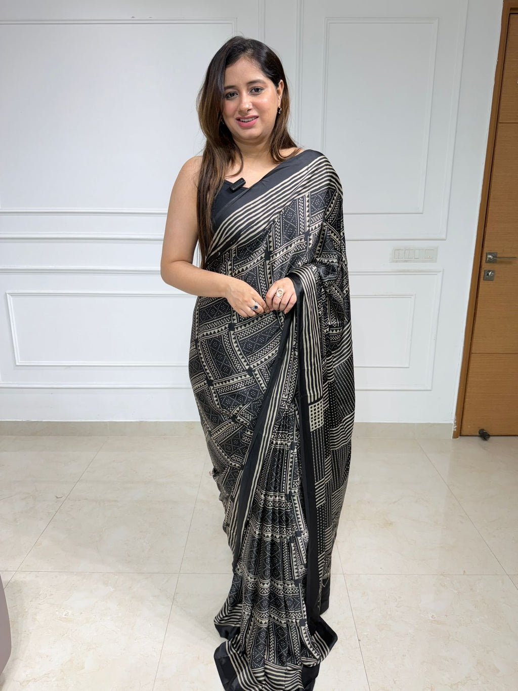 Noorika 🖤 | Black Geometric Printed Saree