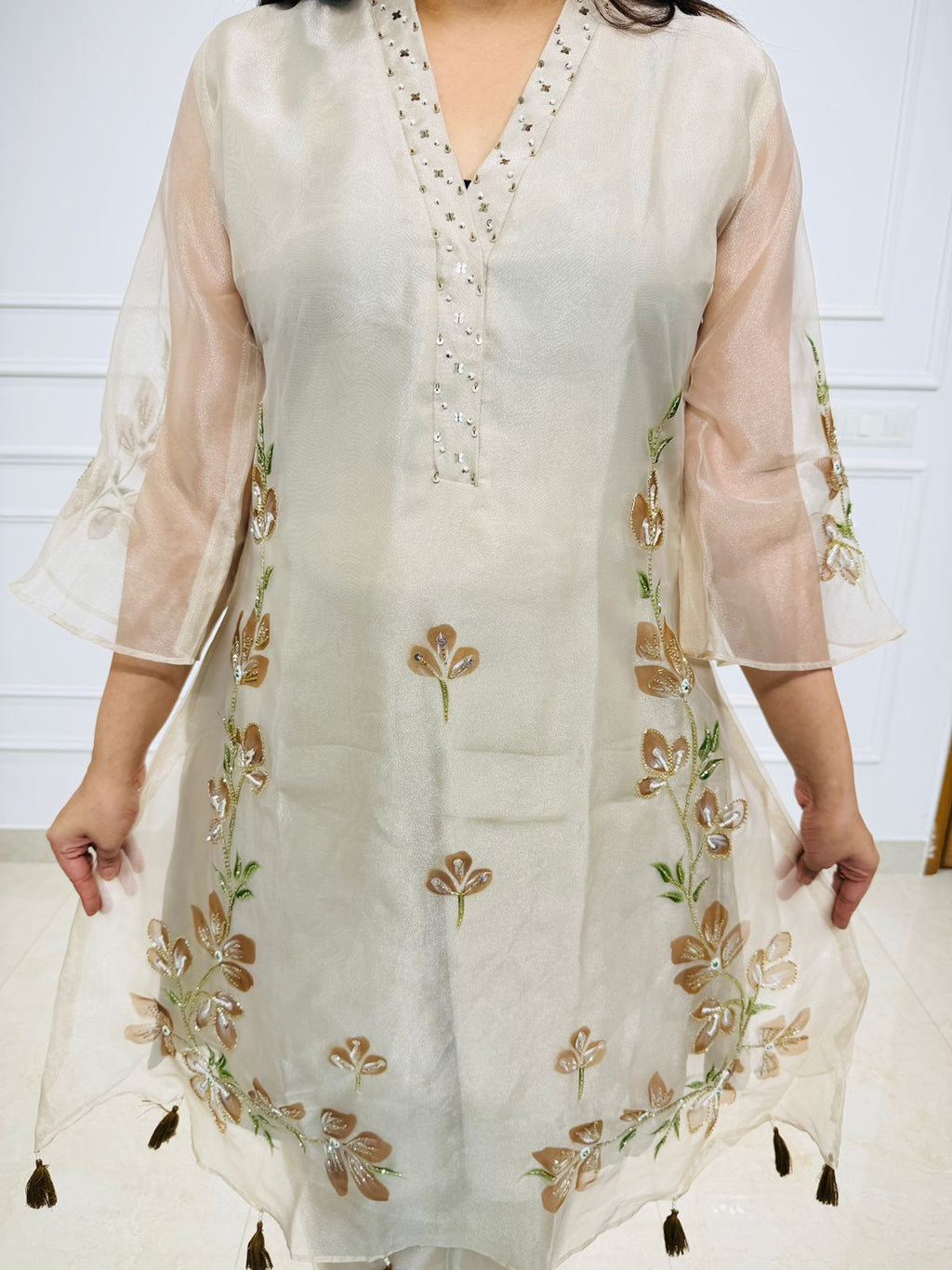 Shafaq 4.0 | Ivory Embroidered Organza Kurta Set ✨