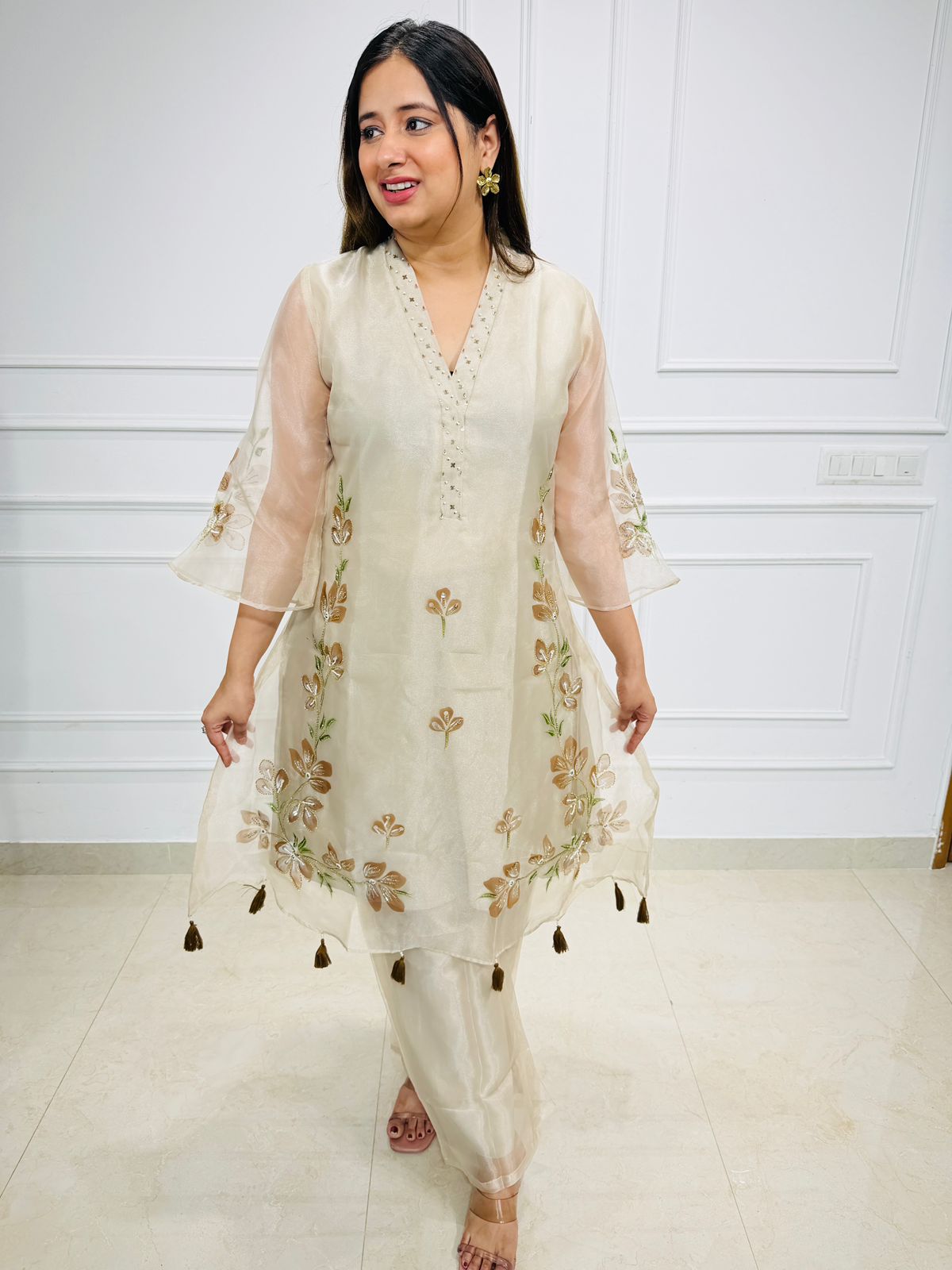 Shafaq 4.0 | Ivory Embroidered Organza Kurta Set ✨