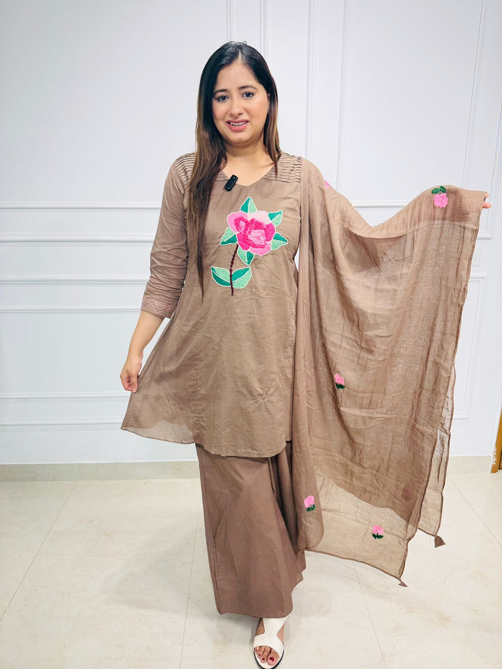 Averra | Taupe Floral Kurta Set with Dupatta