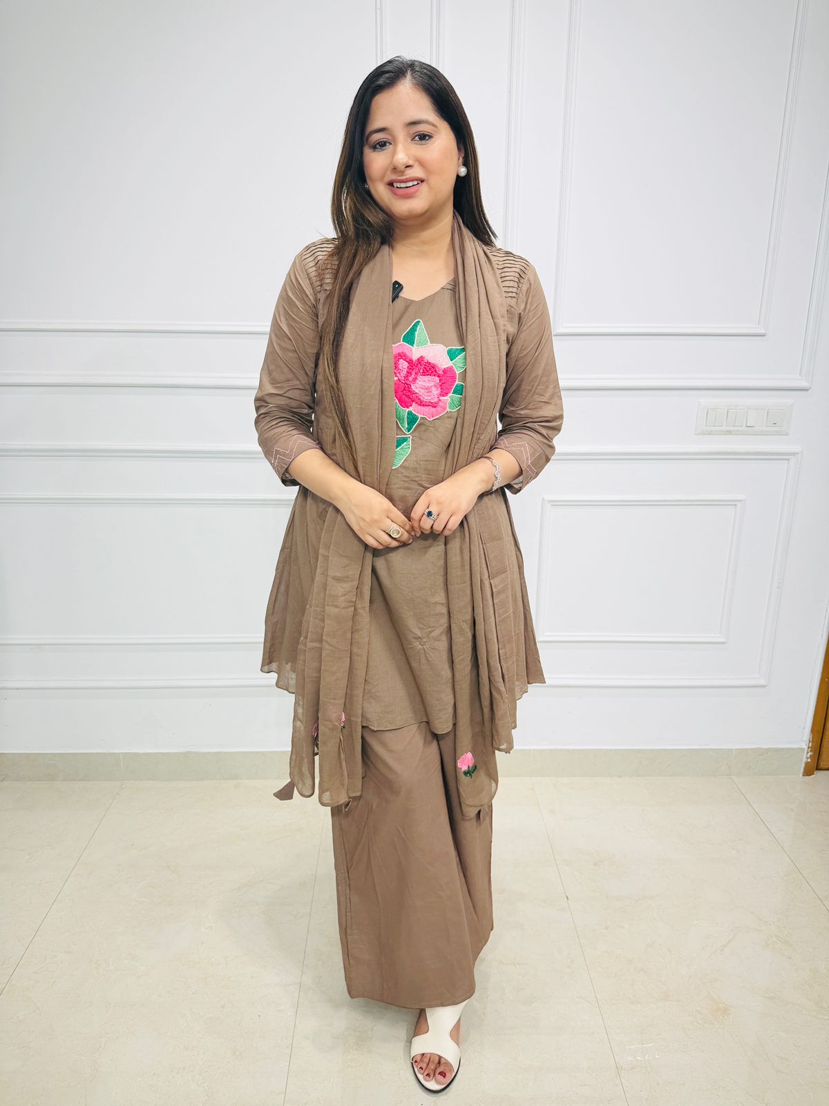 Averra | Taupe Floral Kurta Set with Dupatta