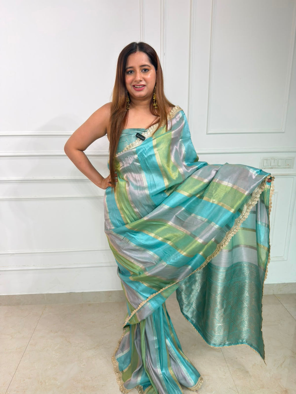 Argenté | Premium Metallic Weave Designer Saree with Elegant Lace Border